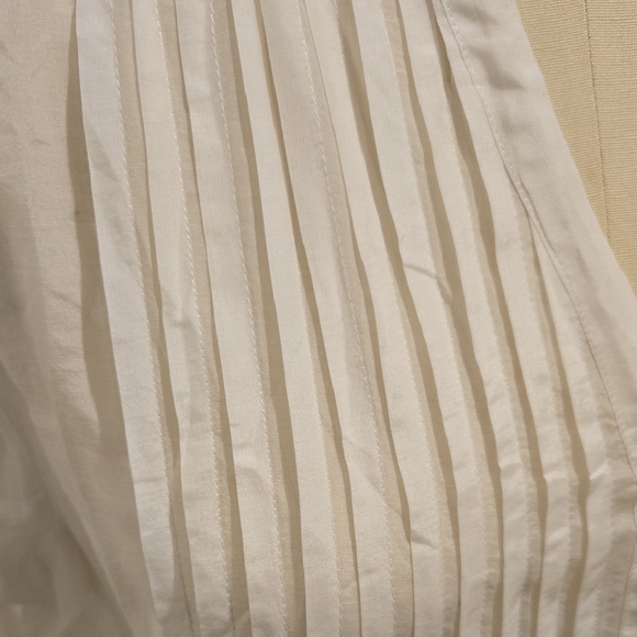 Women's White Blouse - Picture 2 of 6